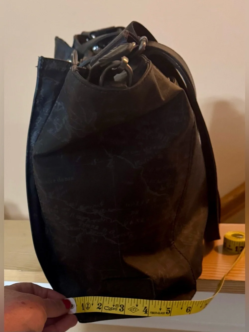 NWT-Patricia Nash Silvi TPU Coated Canvas Travel Tote-Black Map - Picture 4 of 14